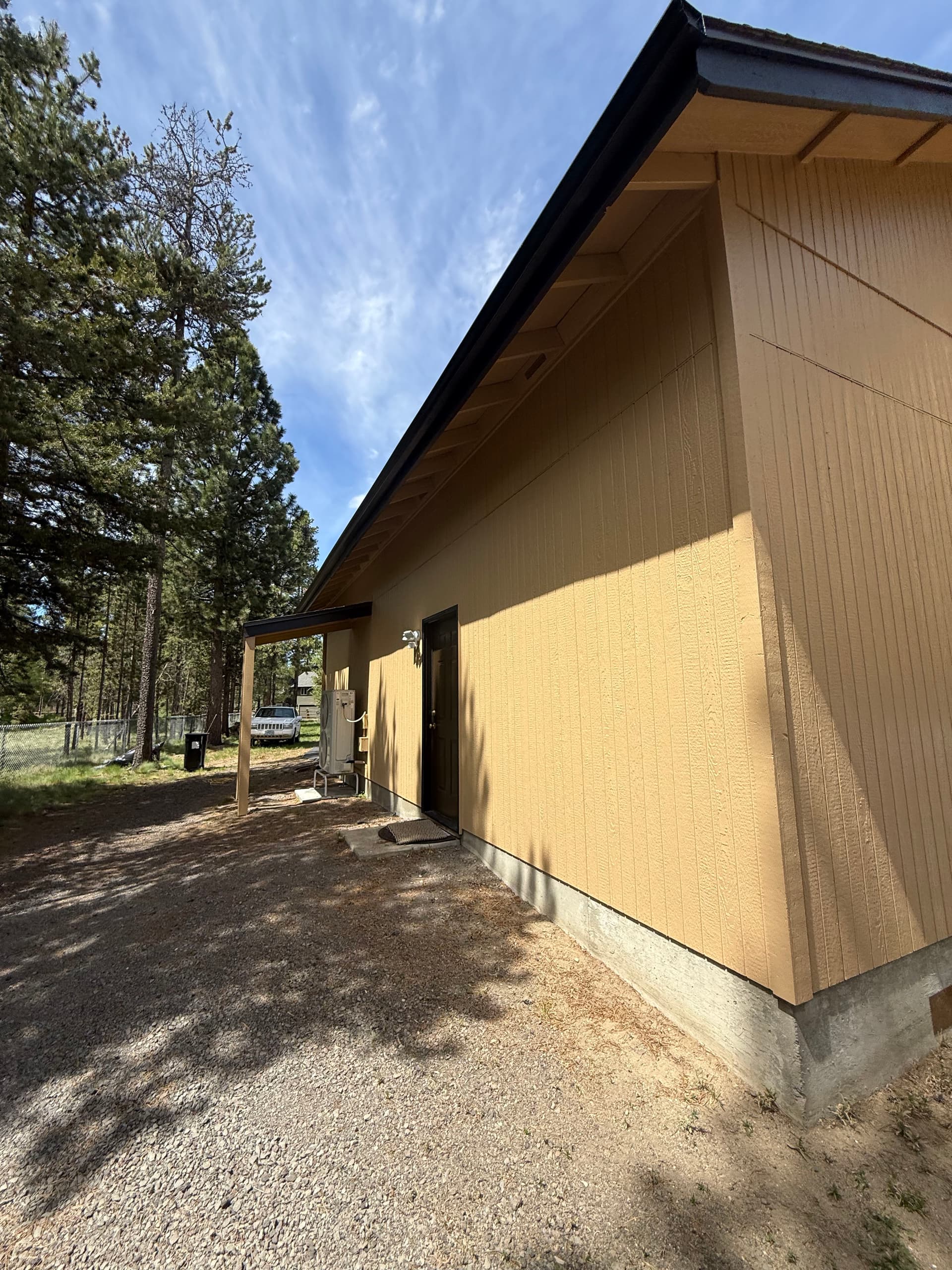 Gallery photos for Exterior Painting Done Right on a Sunriver Home: Image #6