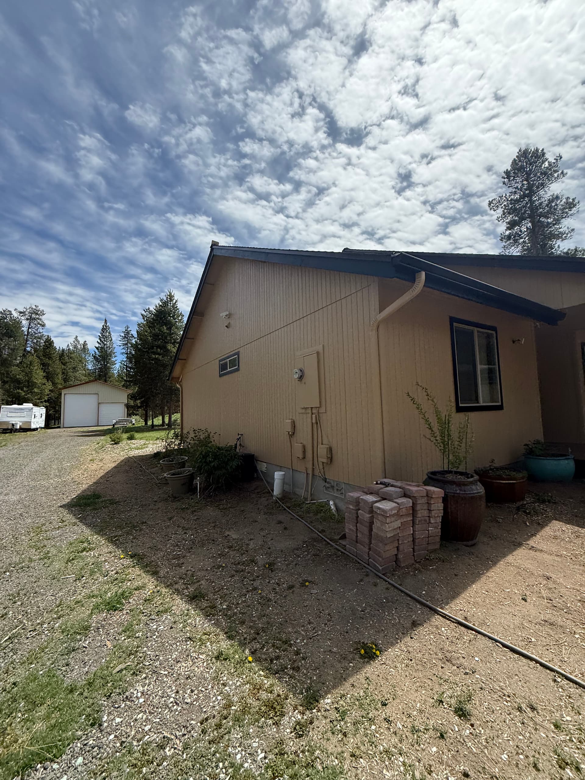 Gallery photos for Exterior Painting Done Right on a Sunriver Home: Image #3