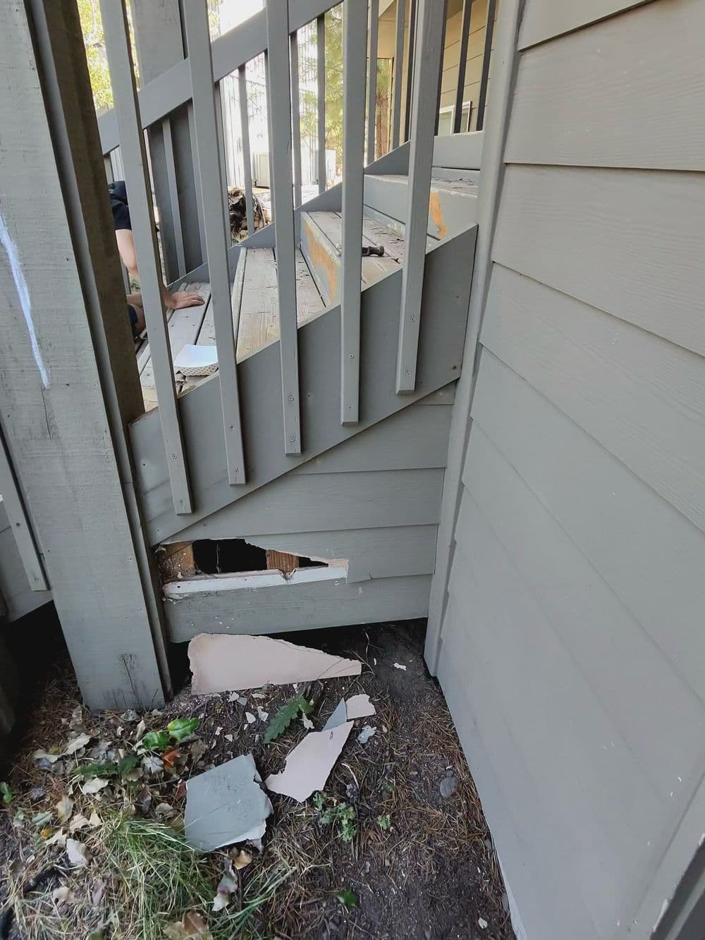 Gallery photos for Siding Replacement and Rot Repair Done Right in La Pine: Image #3