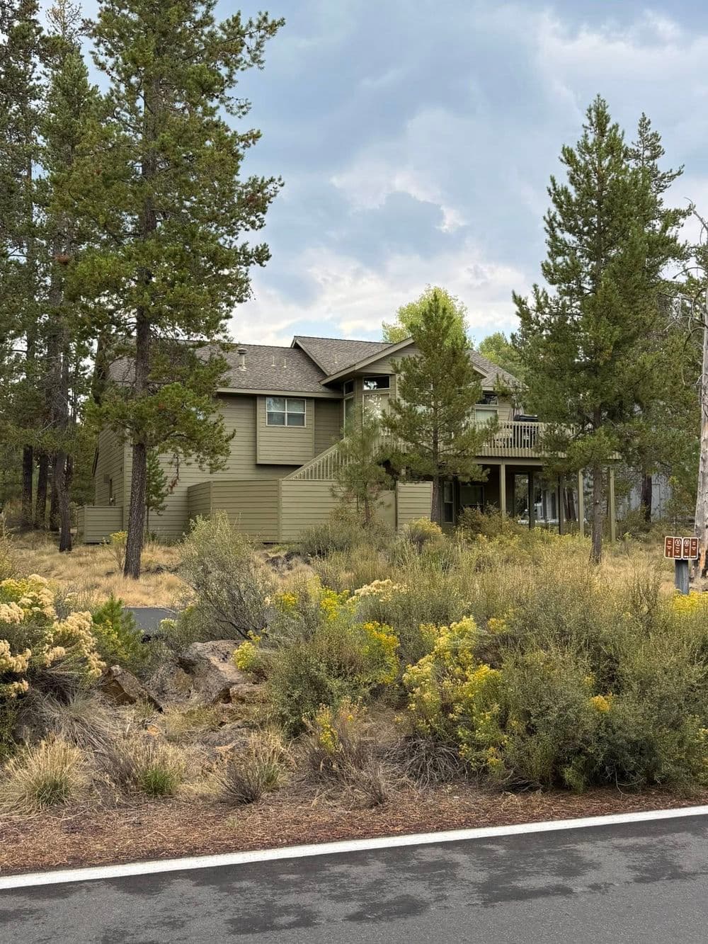 Project Siding Replacement and Rot Repair Done Right in La Pine image